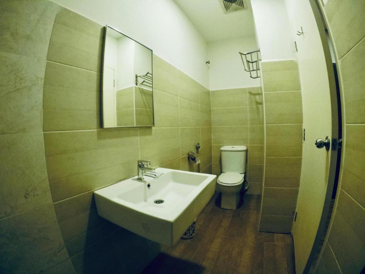 Golden Leaf Boutique Hotel Nusa Idaman Formerly Known As Ariana Hotel Johor Bahru Kültér fotó