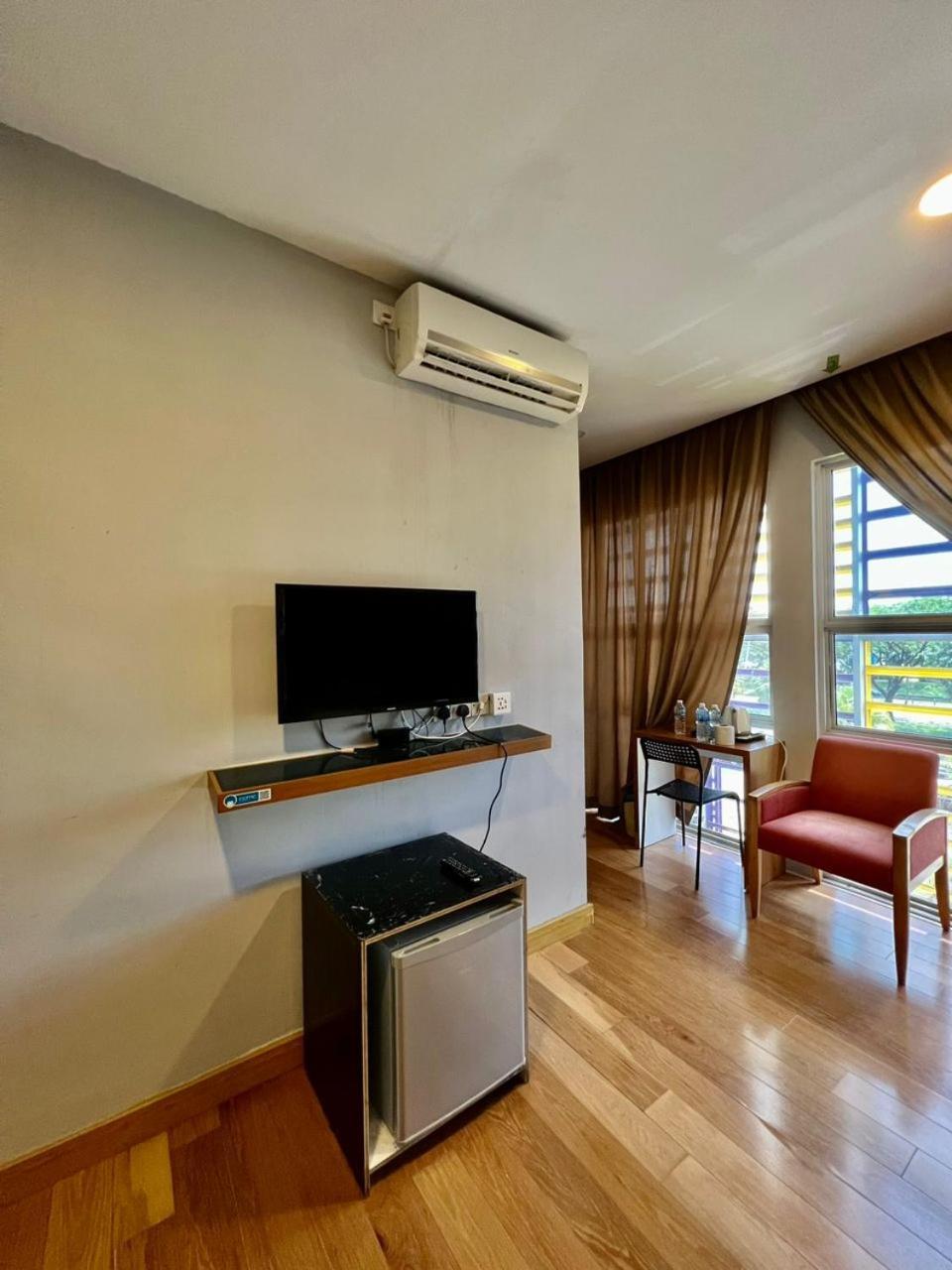 Golden Leaf Boutique Hotel Nusa Idaman Formerly Known As Ariana Hotel Johor Bahru Kültér fotó