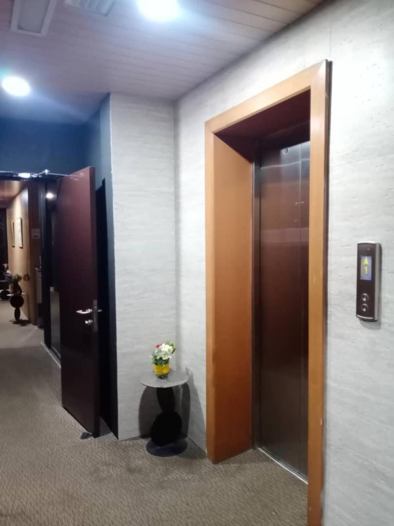 Golden Leaf Boutique Hotel Nusa Idaman Formerly Known As Ariana Hotel Johor Bahru Kültér fotó